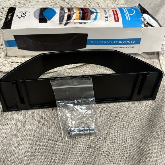 Black Hat Rack Organizer - Picture 4 of 4